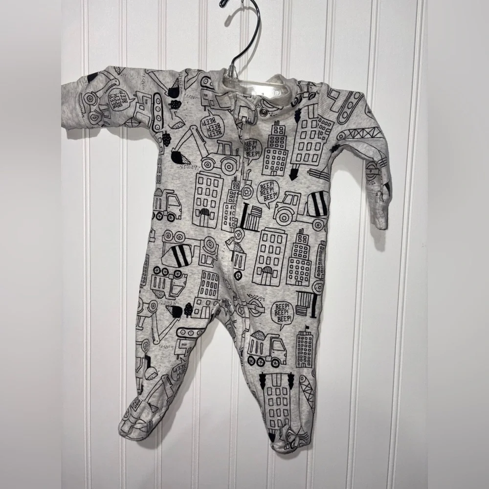 Gray Carter Kids One Piece Construction Print Onesie| Size 3 months paired